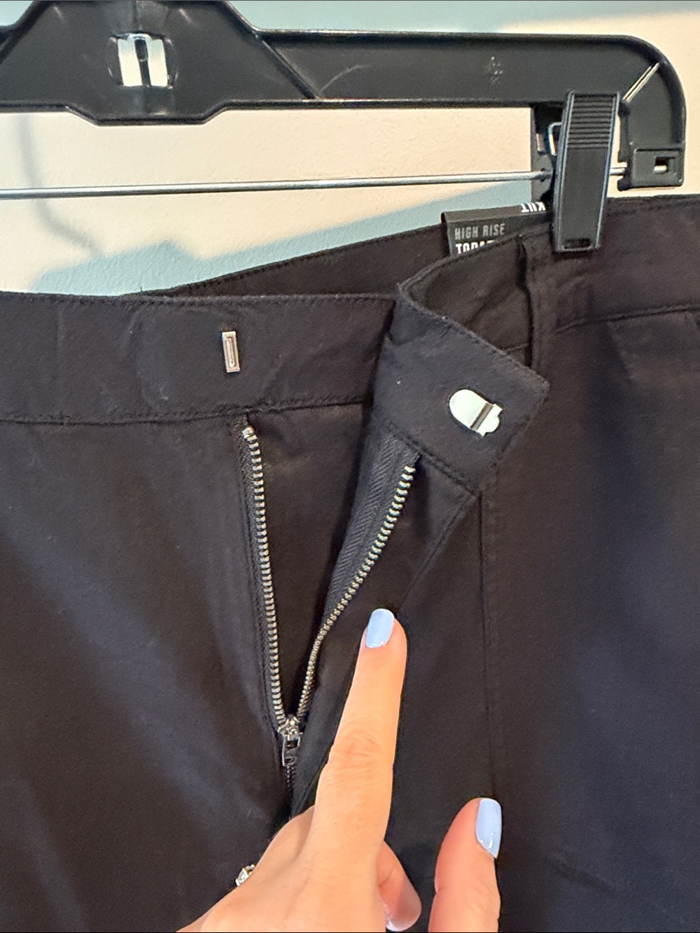 Kut from the Kloth 10 Topaz Black High-Waist Crop Wide Leg Linen Blend Pants - Picture 6 of 11